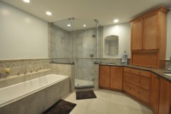 Sherwood Bathroom with Three Wall Alcove Tub