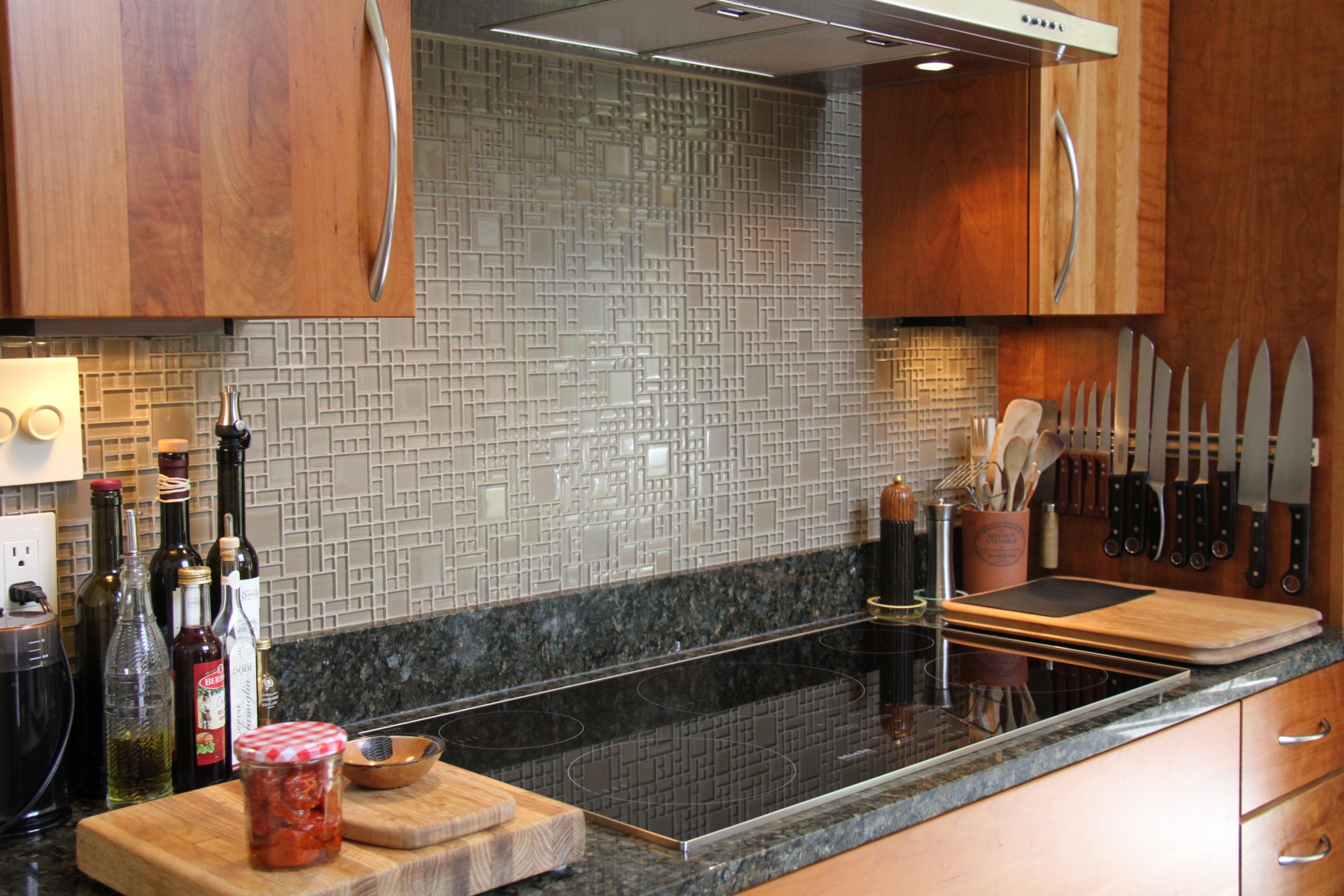 Modern Kitchen Kitchen Remodel by Sarisand Tile project photo